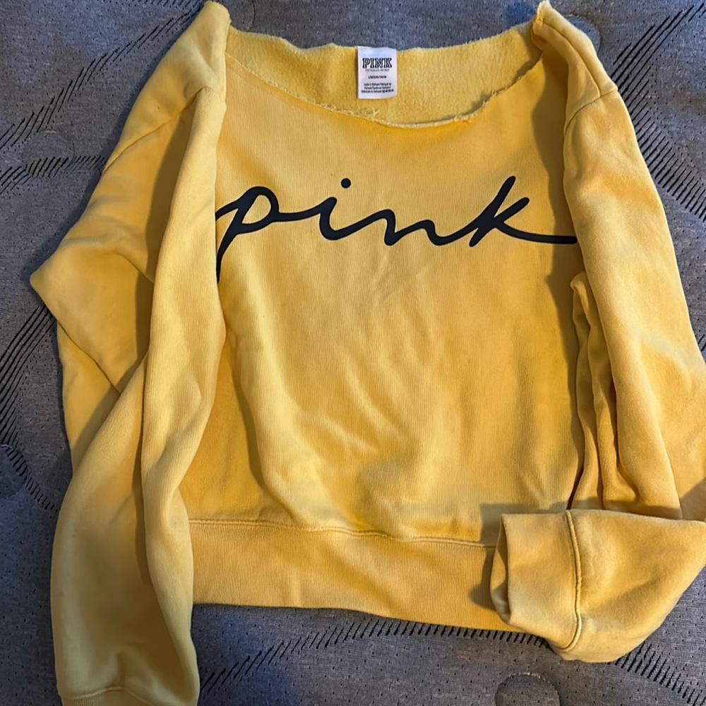 Victoria secret pink sweatshirt